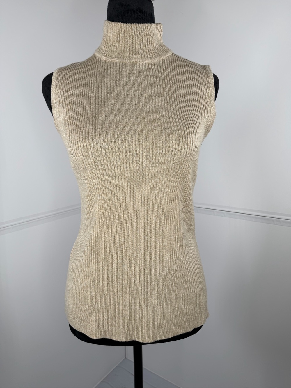 Dana Buchman Beige Ribbed Mock Neck Sweater Tank Top Size Small